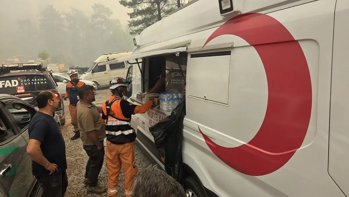 kizilaydan yangin mudahalesine destek A3C2zPkG