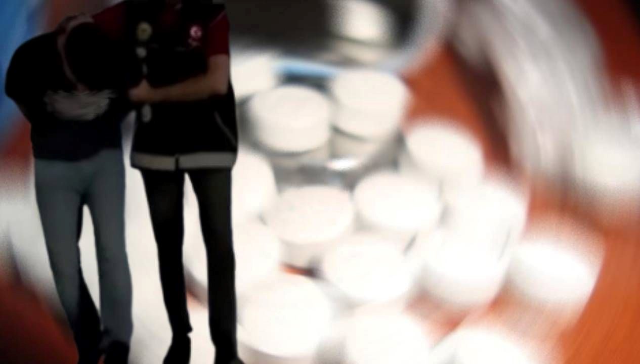 uyusturucu ticareti sosyal medyada ovgu dolu sozlerle tuzaga cekiyorlar Bcee6plZ