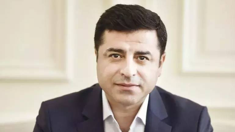 dem partiden turkiyenin aihmin selahattin demirtas kararina itiraz etmesine iliskin tepki selahattin demirtas ve onlarca yoldasimiz kumpas bir dava ile rehinler qixE4wHv