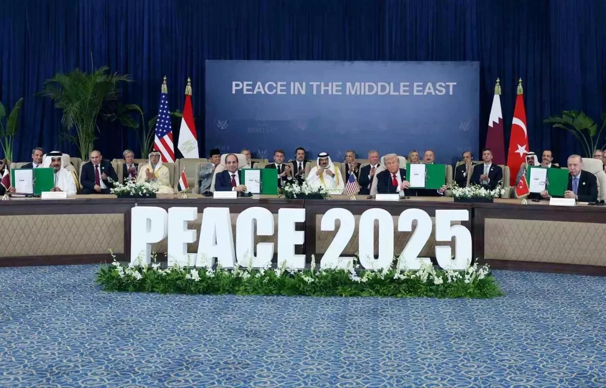 erdogan gazzede kalici ateskes icin zirveye katildi lf4xgl7c.jpg