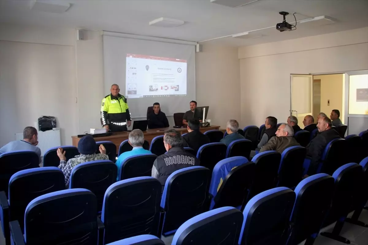 gucede okul servisi soforlerine seminer FxGnEdpZ.jpg