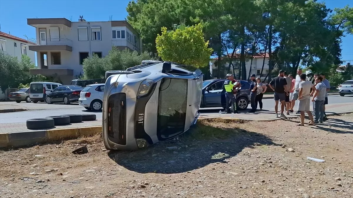 manavgatta trafik kazasi 3 yarali HfAmFuvV