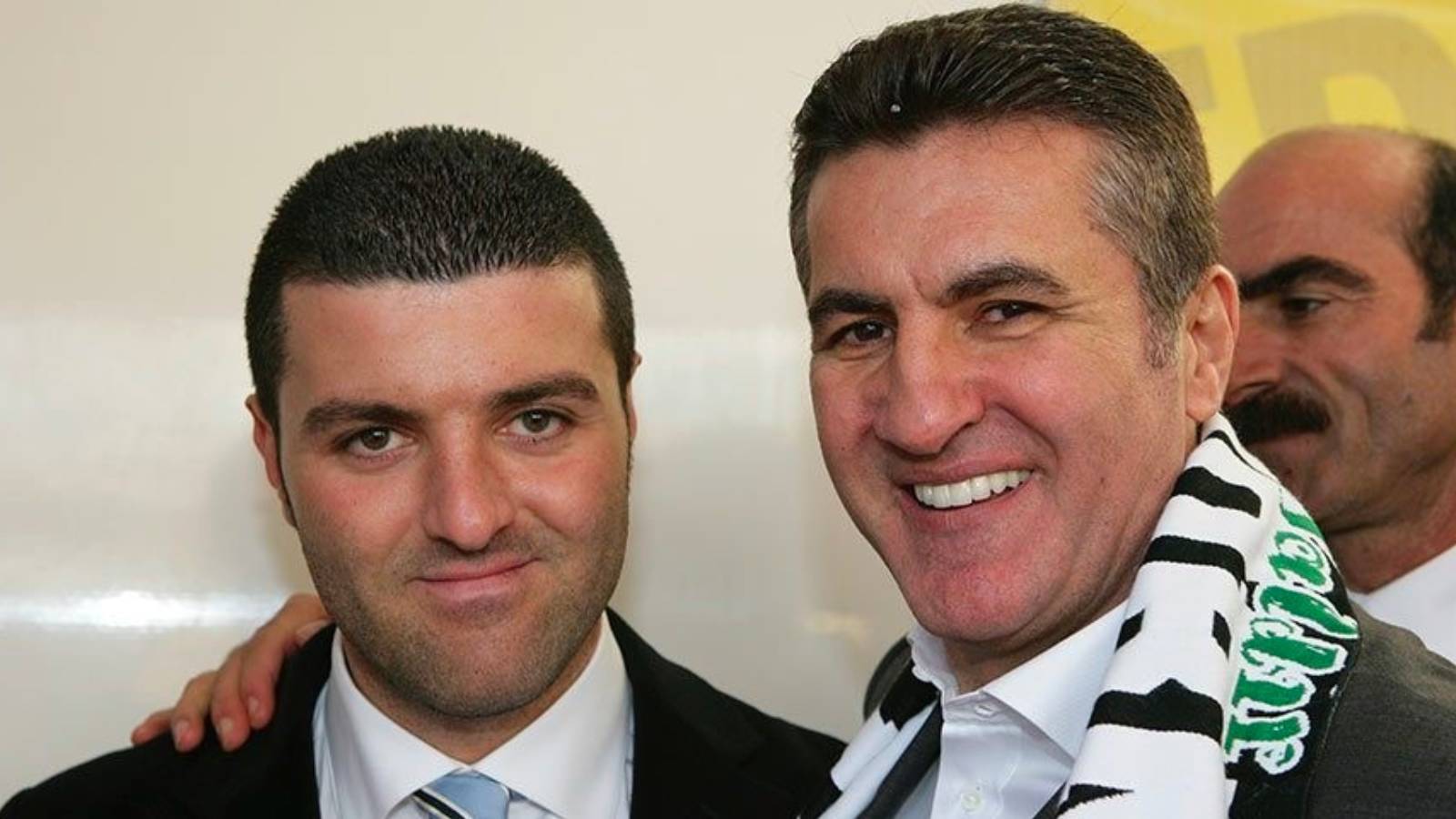 mustafa sarigul oglu hakkindaki 250 milyon liralik dolandiricilik iddiasini yalanladi FFwi39PI.jpg