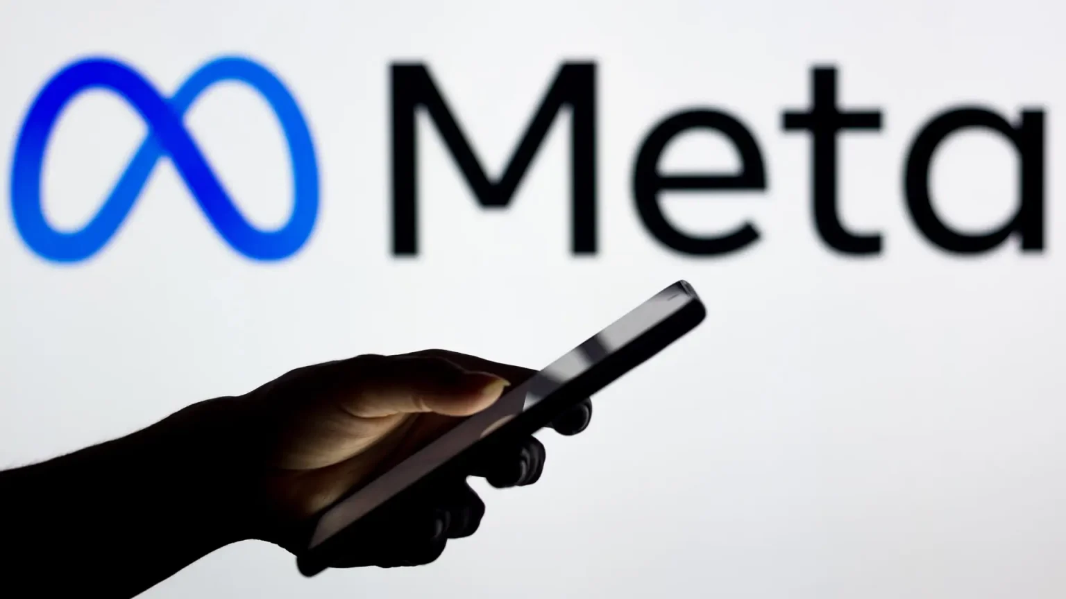 Meta, gizli belgeleri çaldığı gerekçesiyle eski çalışanına dava açtı