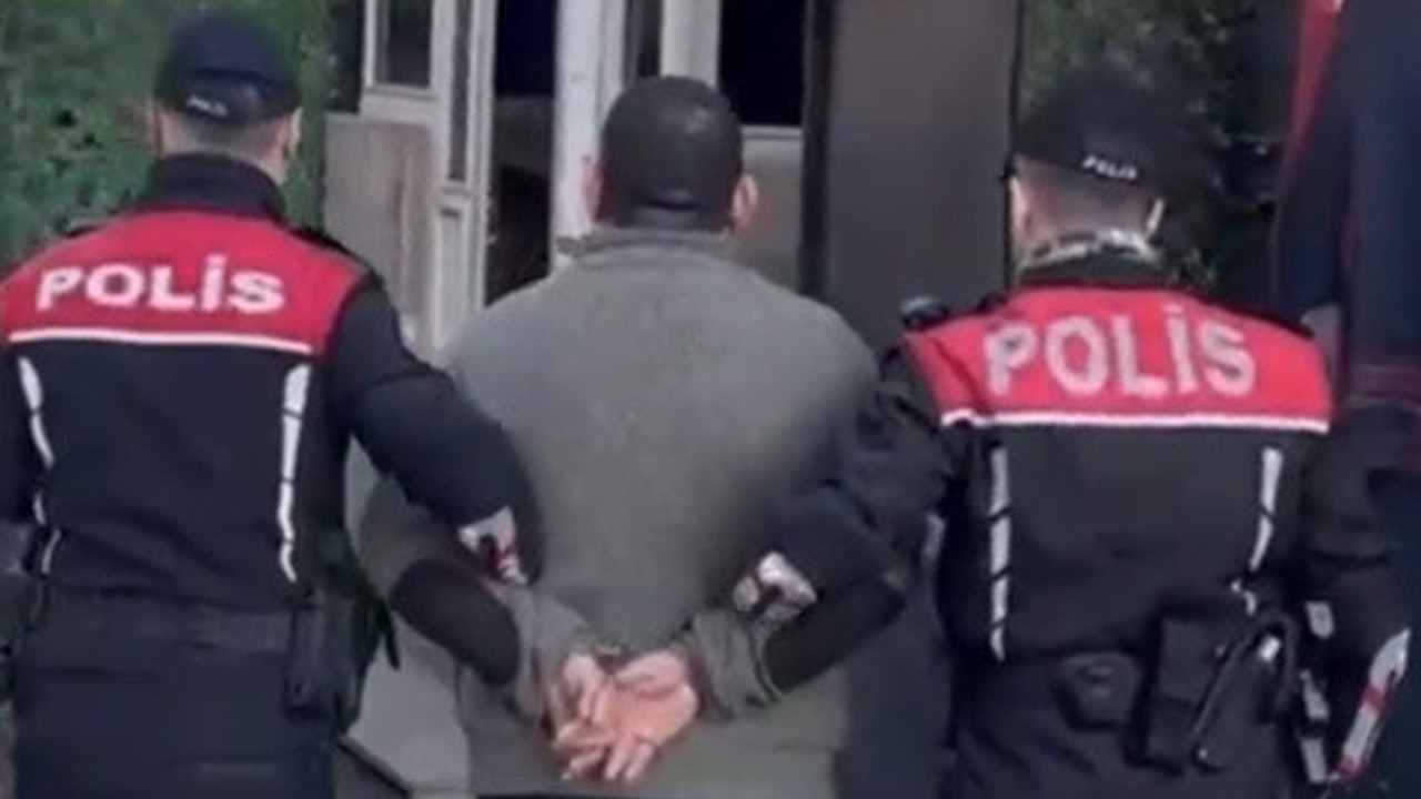 İzmir’de Şafak Baskını: 131 Aranan Şahıs Yakalandı