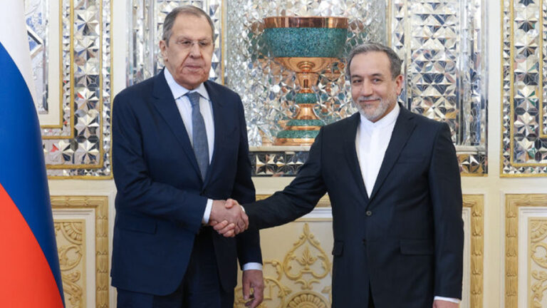 erakci-ve-lavrov-bricste-bulustu-tCbOfeGQ